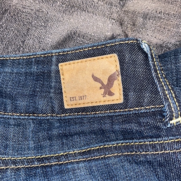 American Eagle Outfitters - Artist Crop - Dark wash - Boot Cut jeans - size 2 - Picture 3 of 5